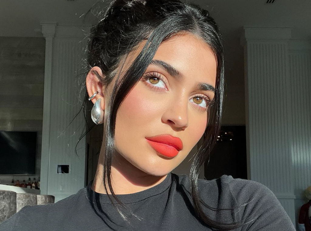 Kylie's Bright & Bold Look | Kylie Cosmetics by Kylie Jenner