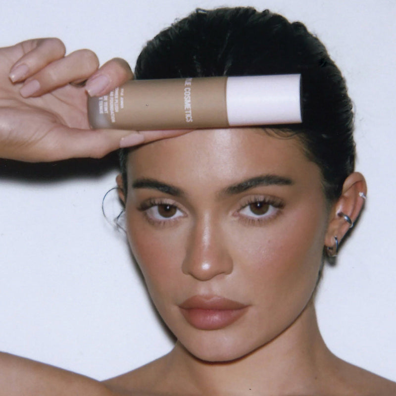 <Kylie's Foundation Campaign Look Bundle>|<KL013>