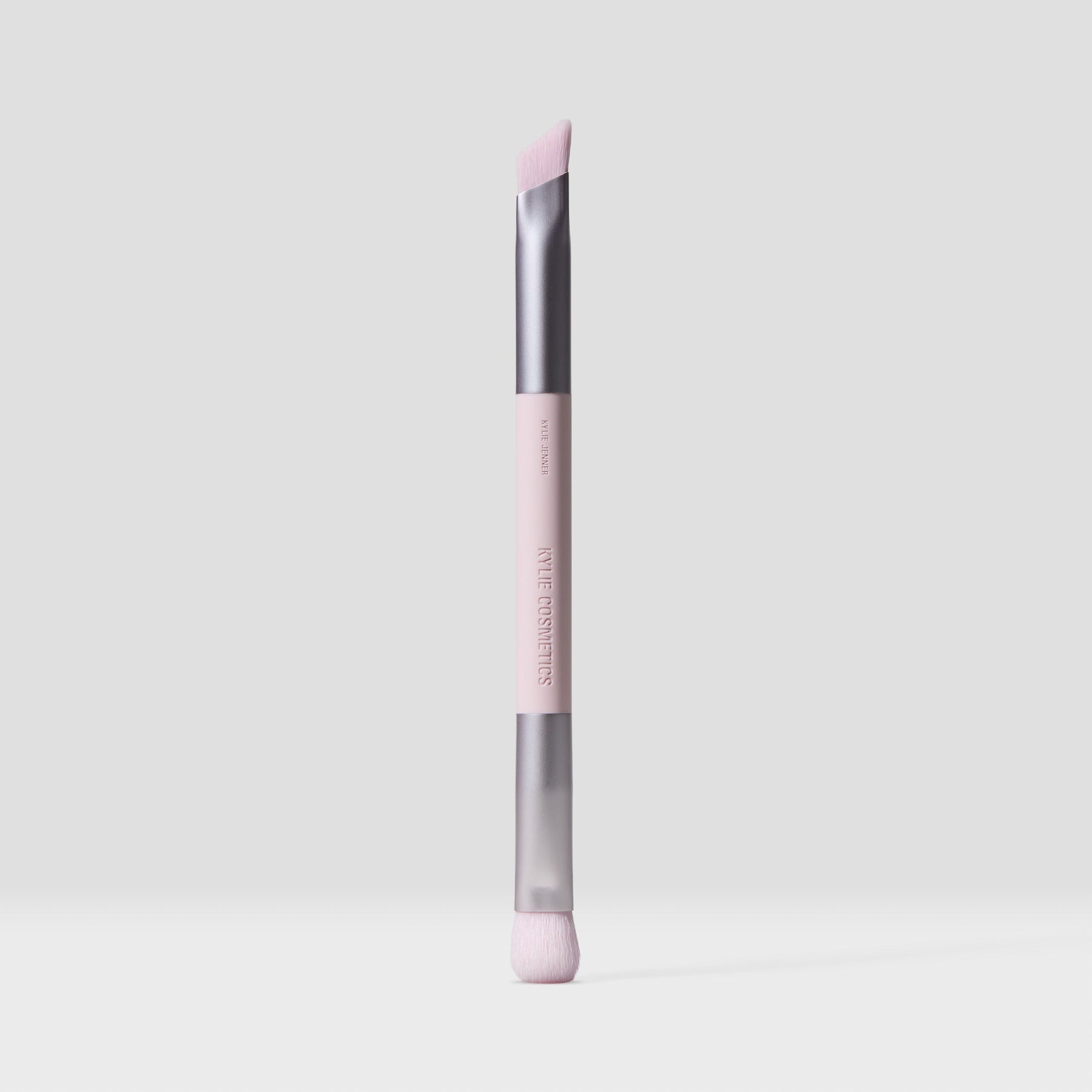 Precise Sculpting Complexion Brush 05