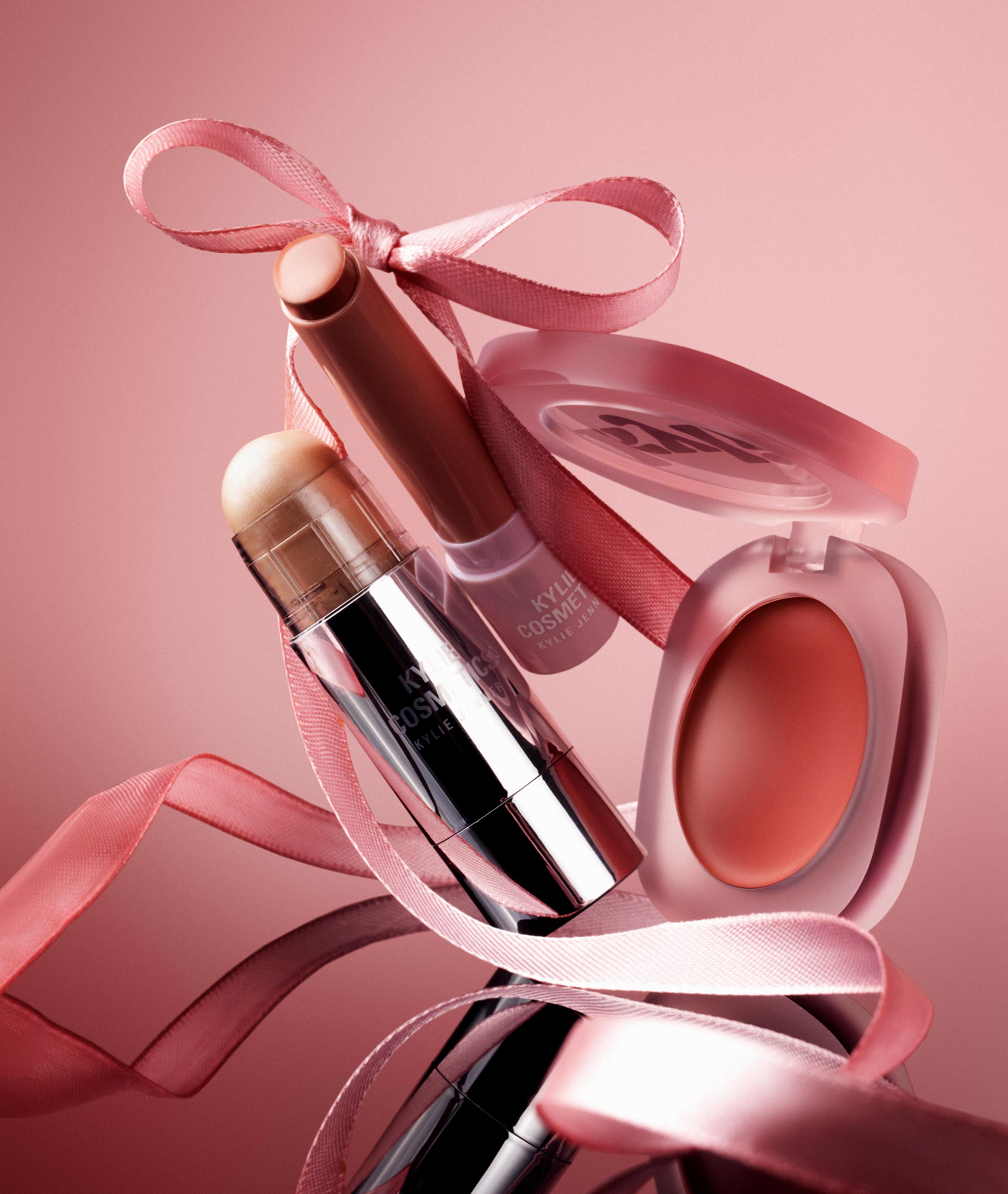 Gift Guide | Kylie Cosmetics by Kylie Jenner